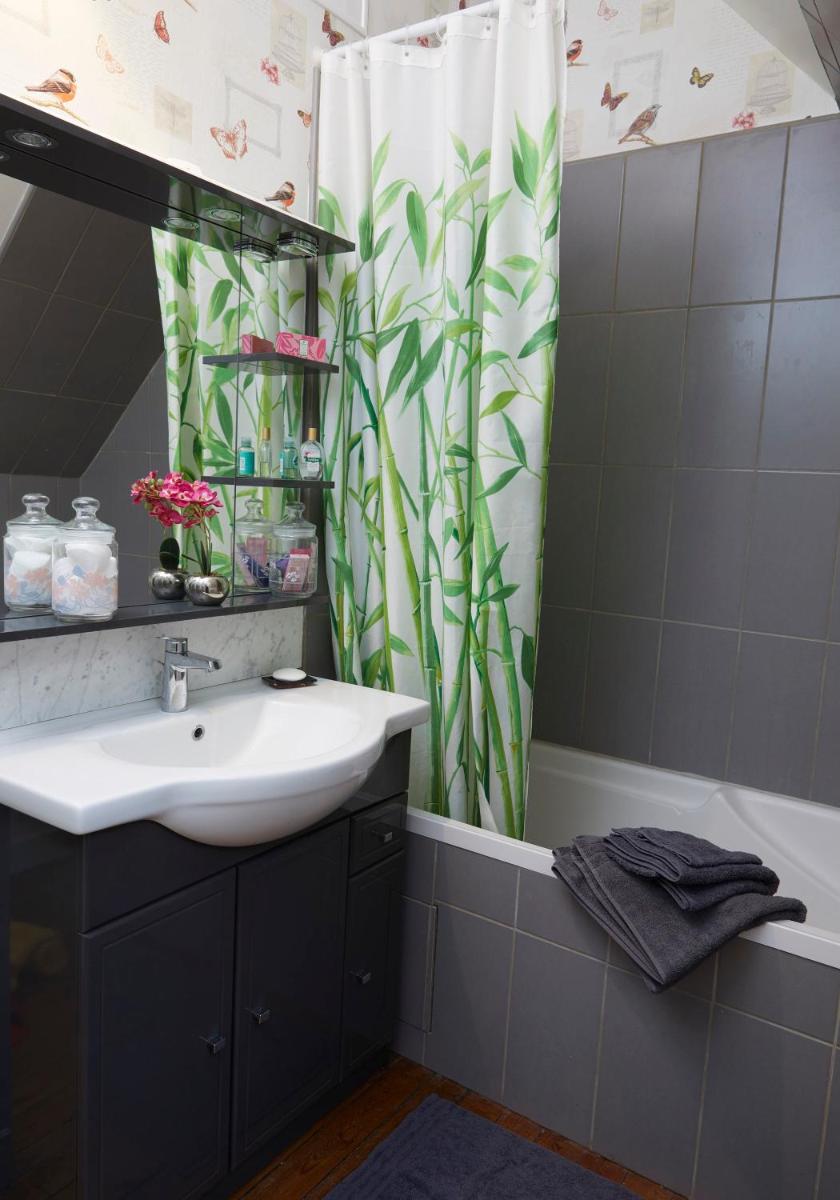 LA VILLA DES ROCHES - Housity