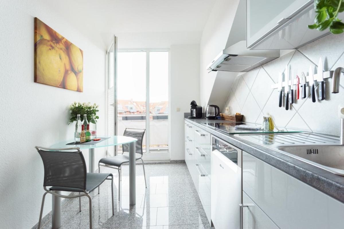 Wohnung mit Blick auf die Zitadelle Petersberg - 3 Zimmer - Hizvo