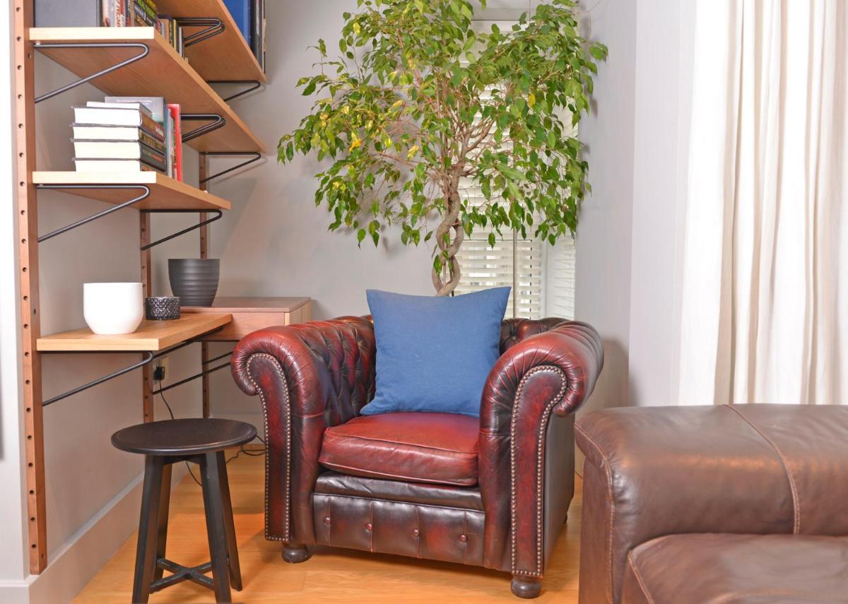 The Playwright - Housity