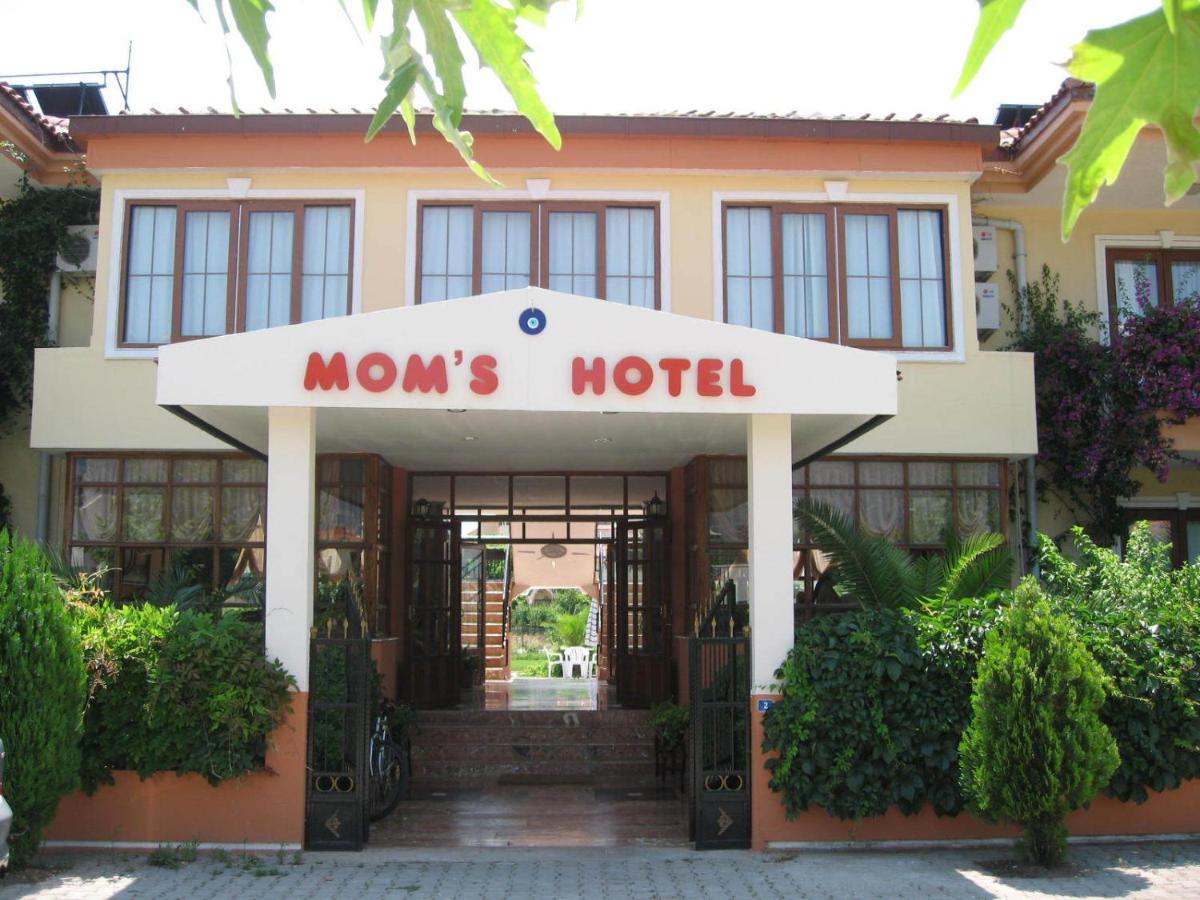 MG Moms Hotel - Housity