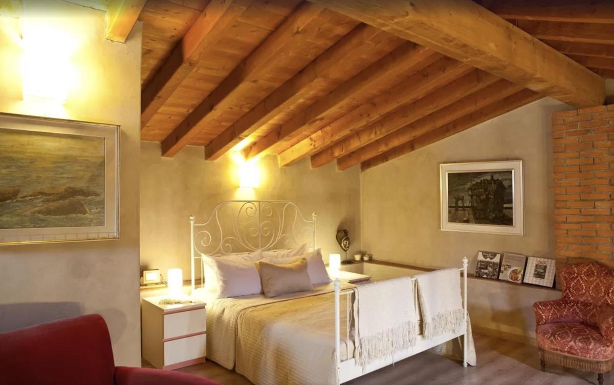 Castello Oldofredi - Housity