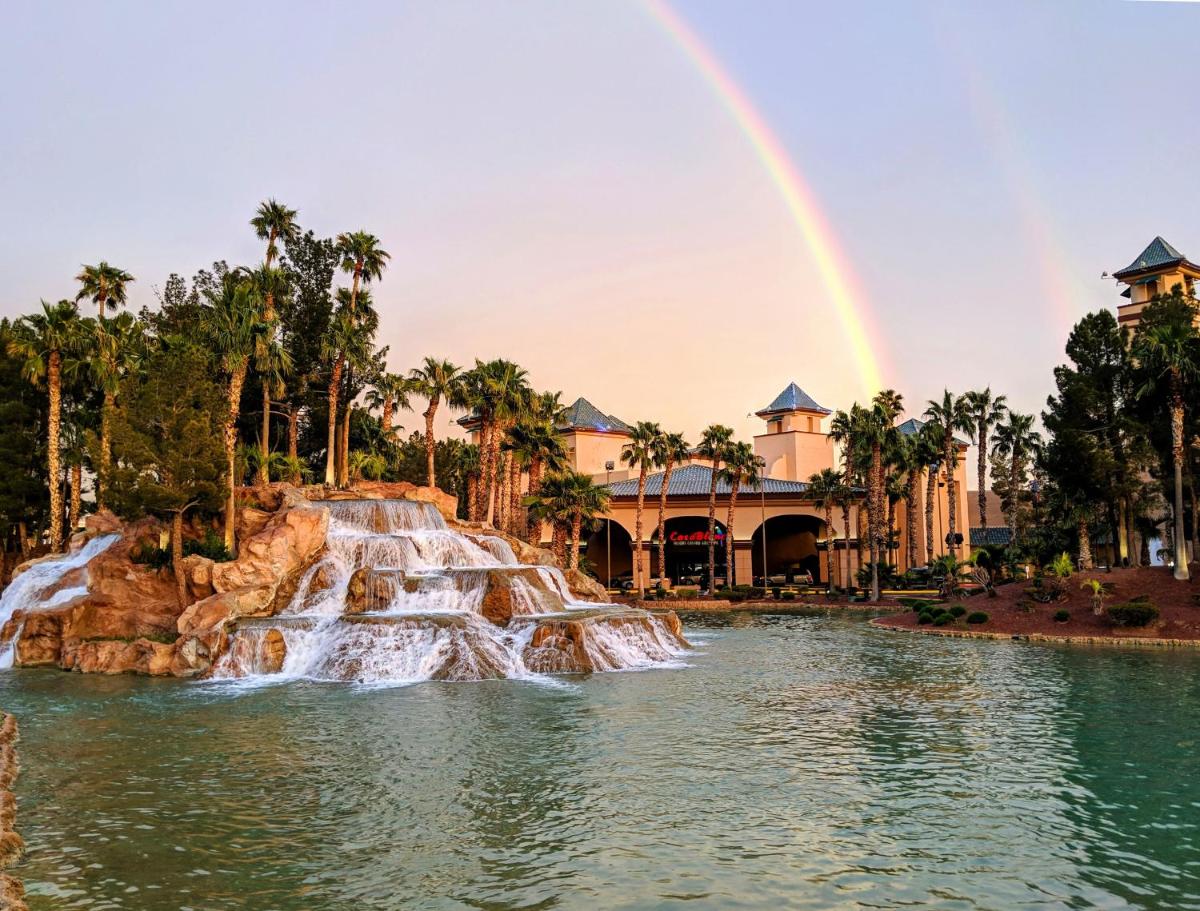 CasaBlanca Resort, Casino, Golf & Spa - Housity