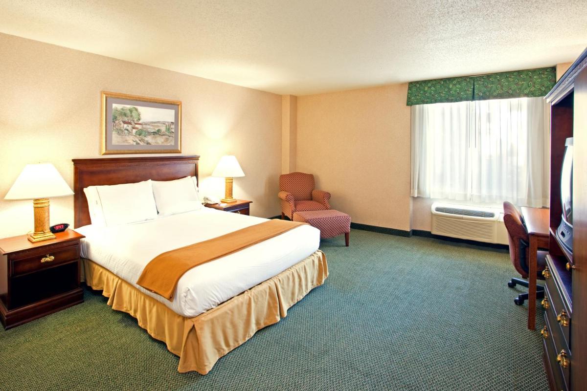 Suitetrails - Holiday Inn Express and Suites Pittsburgh West Mifflin, an IHG Hotel