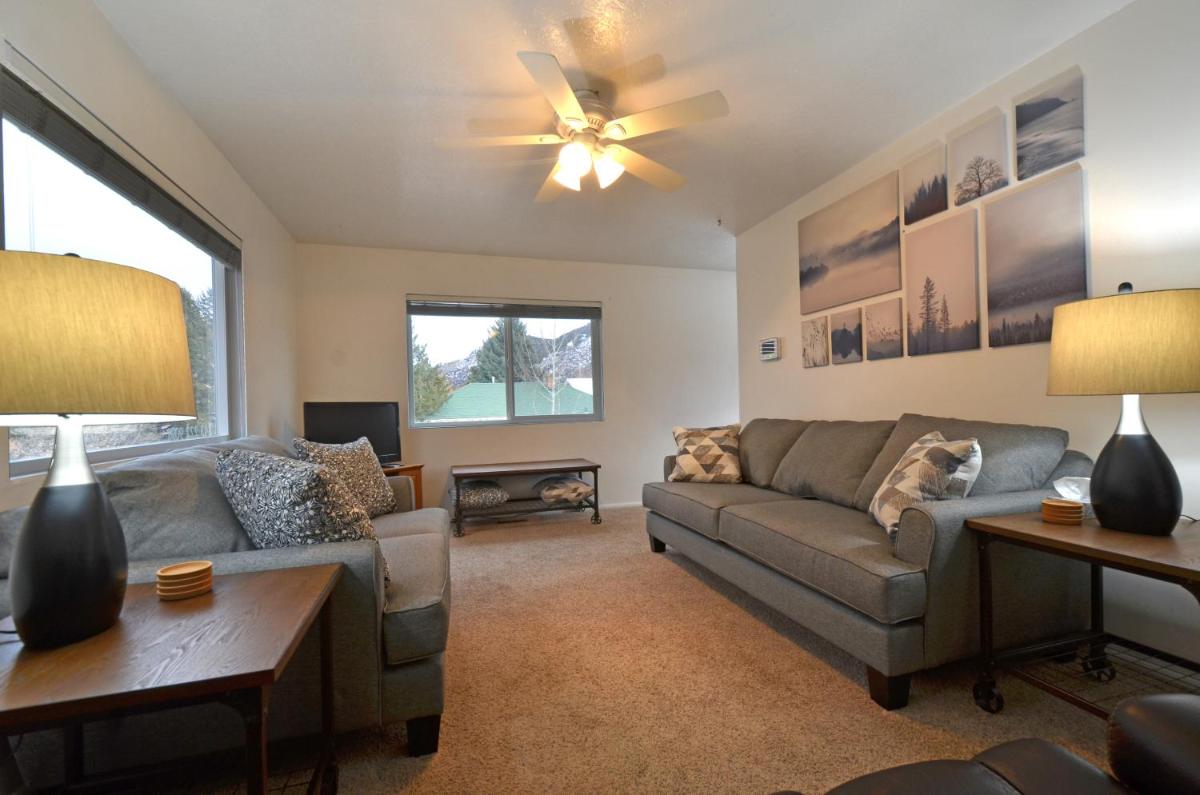 Top of the Town Vacation Home Rental - Housity