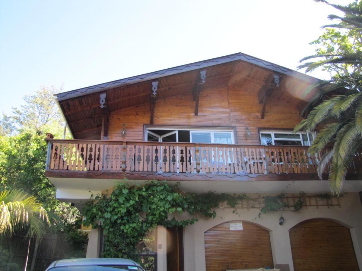 Vip Cape Lodge - Housity