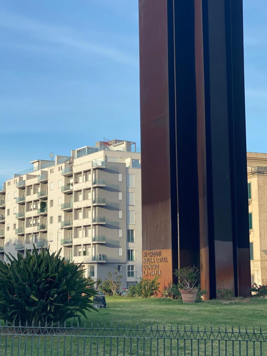 Seaview Apartments - Housity