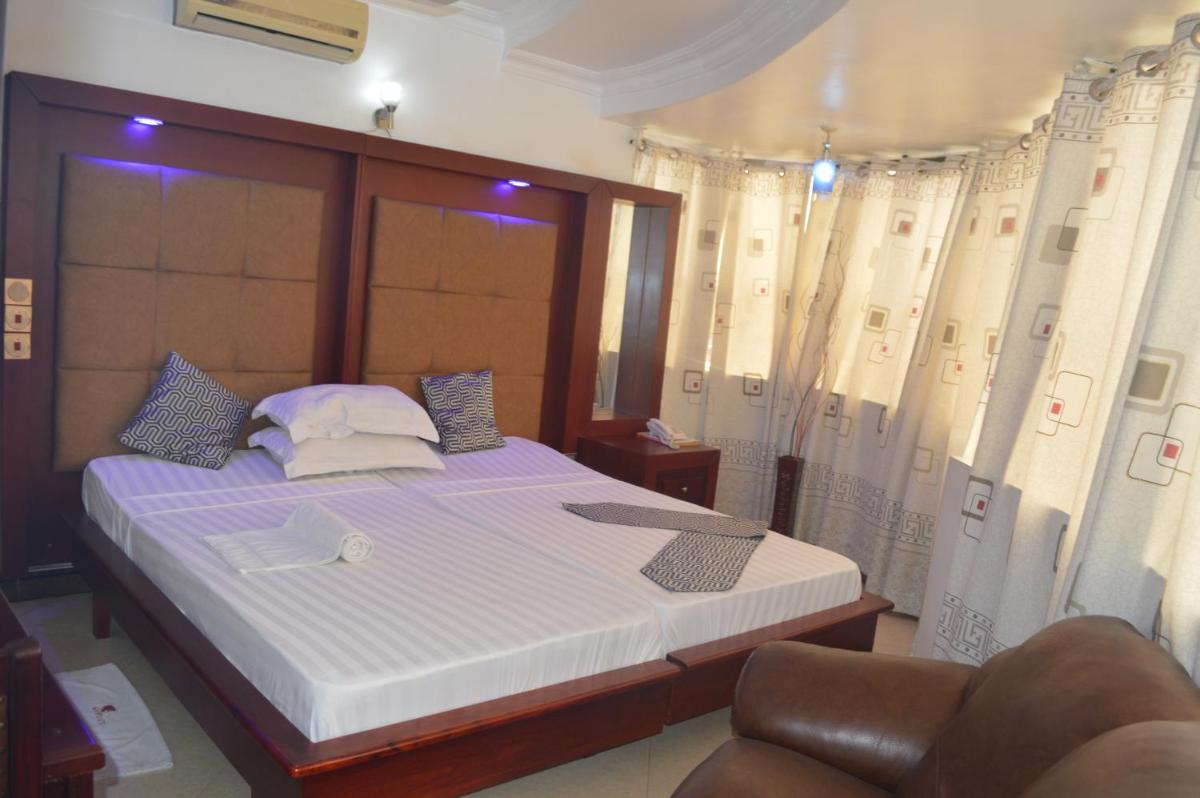 New Popex Hotel - Housity