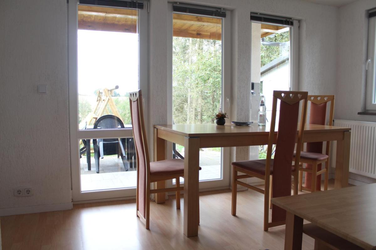 ZumSeehörnchen Haus Schmetterling - Housity