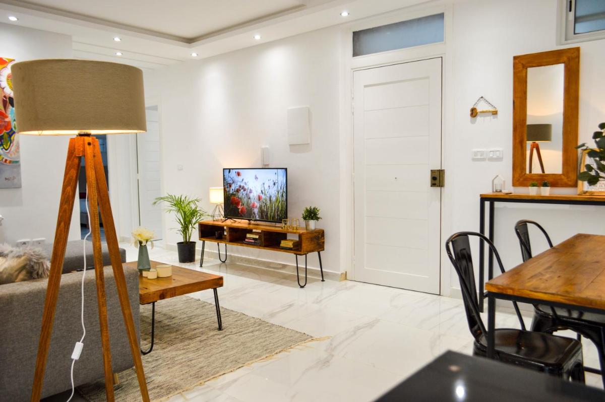 Suitetrails - Cosy Apartment in La Marsa - 2 bed 1 Bath