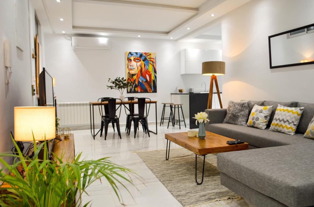 Suitetrails - Cosy Apartment in La Marsa - 2 bed 1 Bath