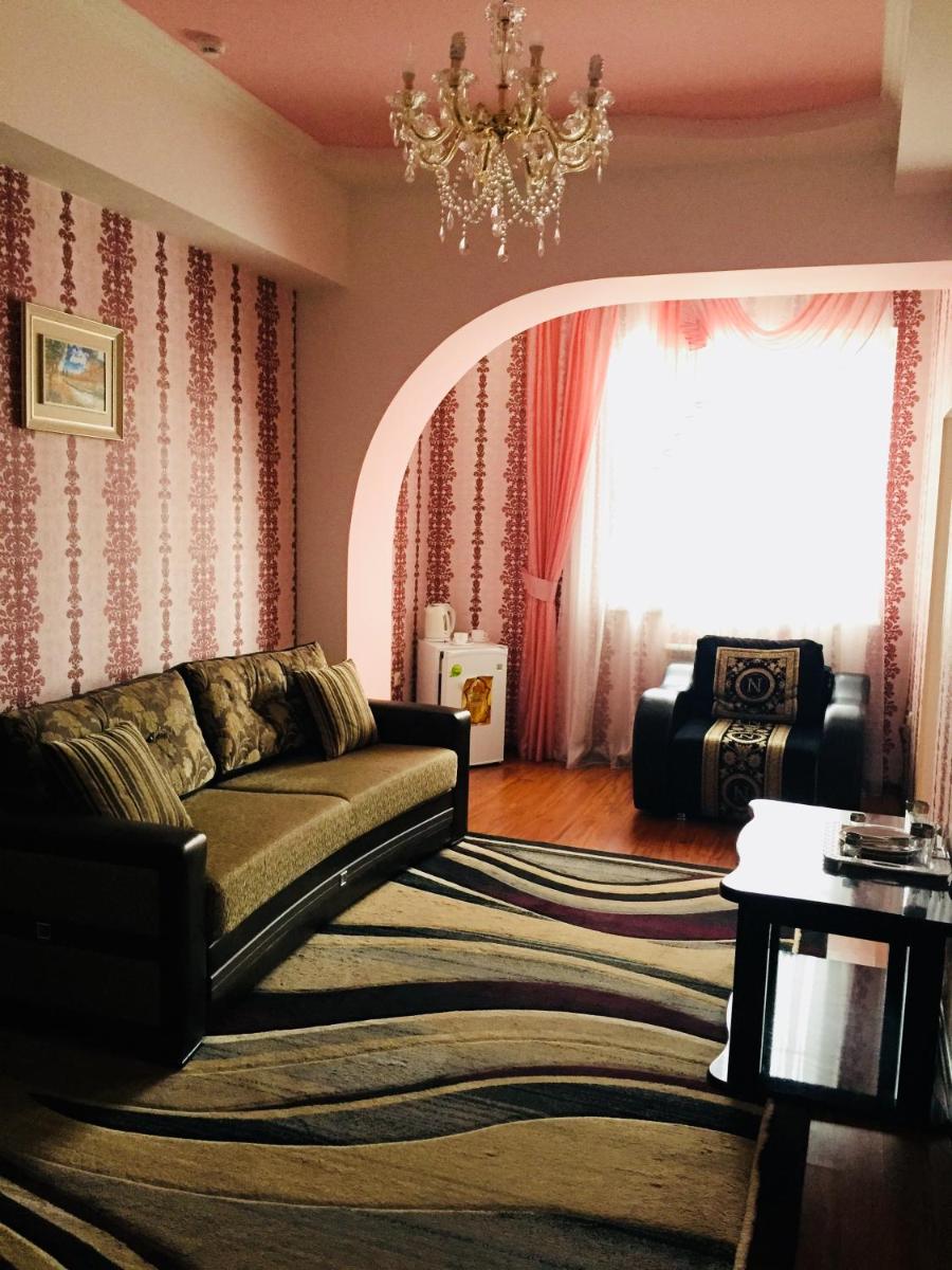 Complex Imperial - Housity