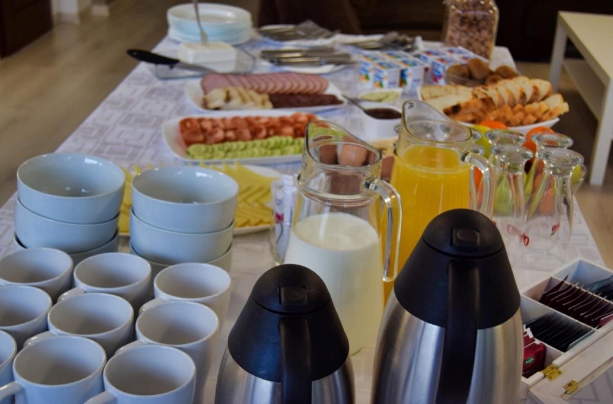 Continental Boutique Rooms - Housity