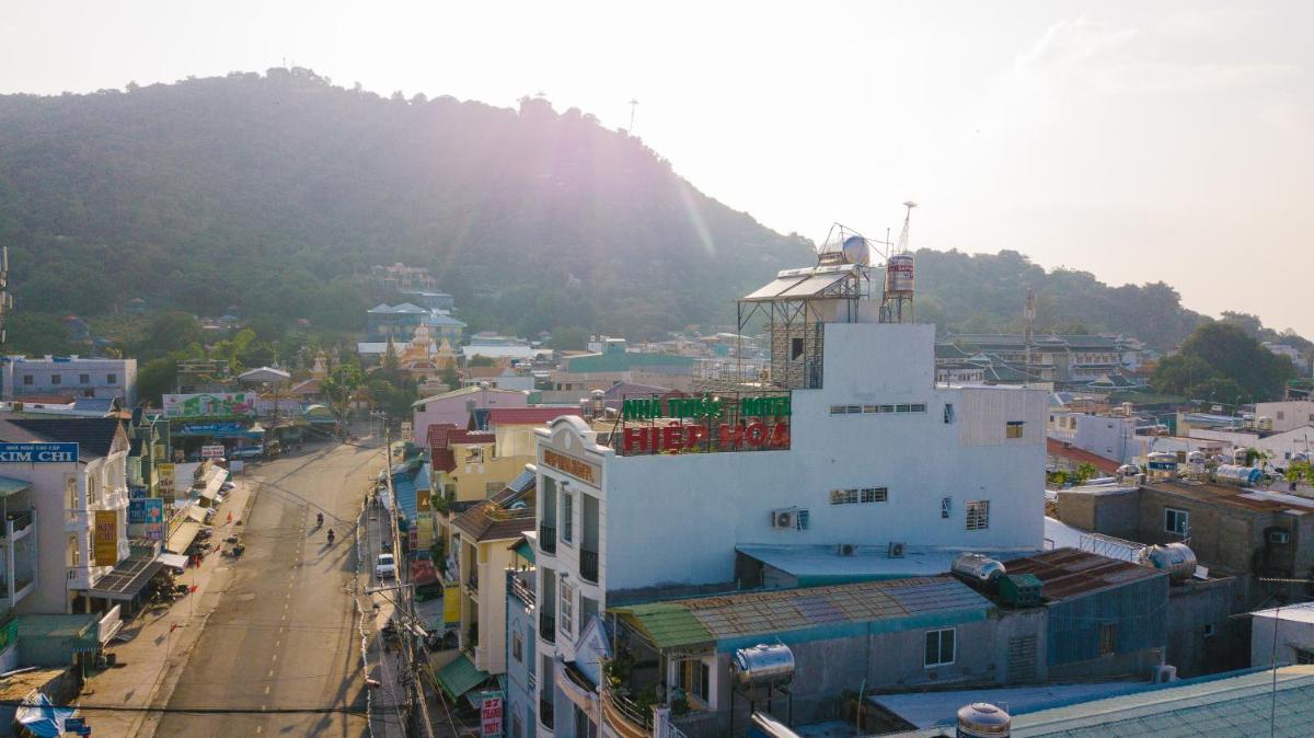 HIEP HOA HOTEL - Housity