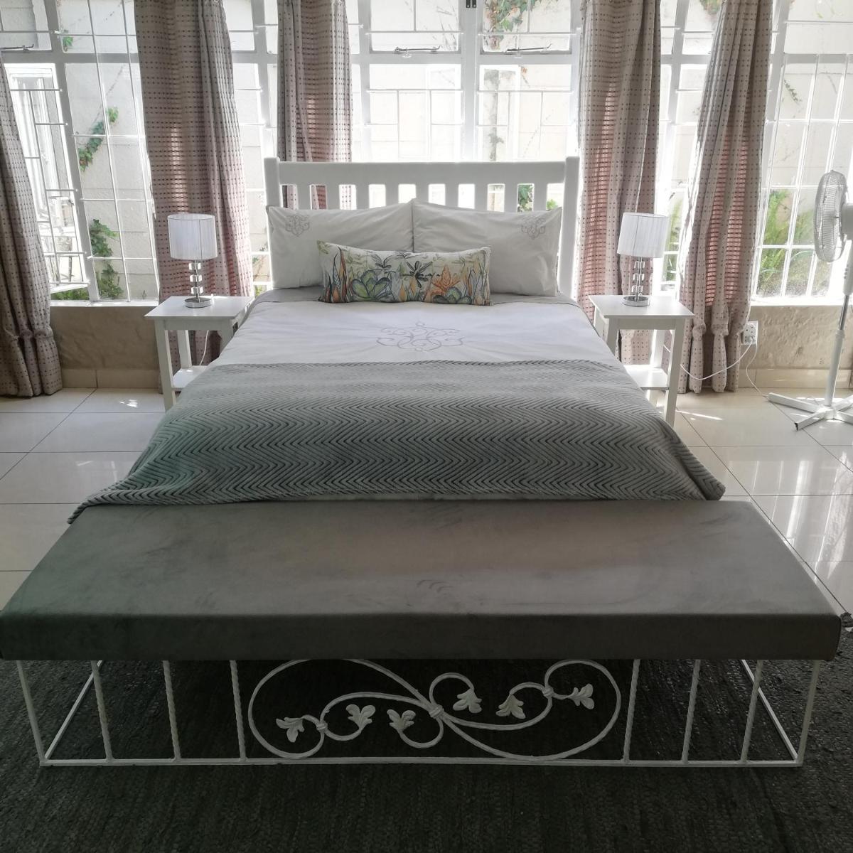 Garsfontein Bed and Breakfast - Housity