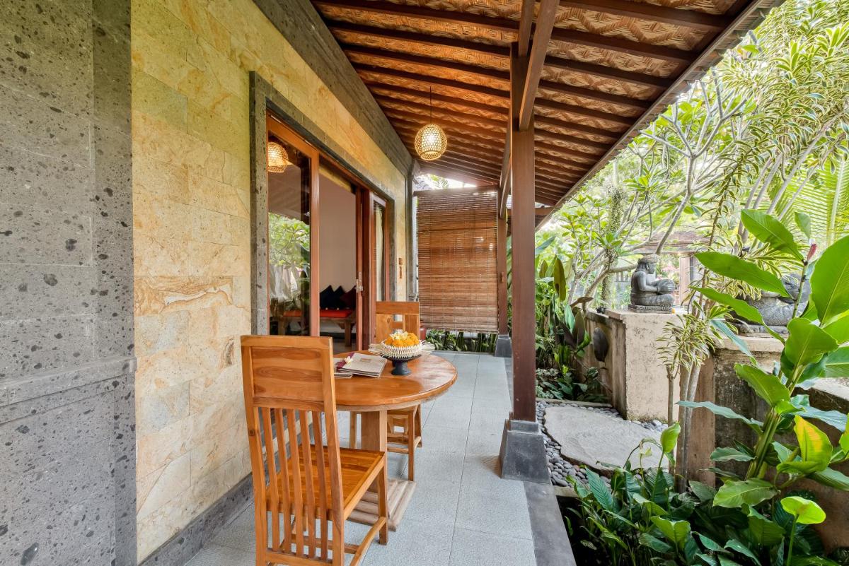 Suitetrails - Santosha Villas & Spa