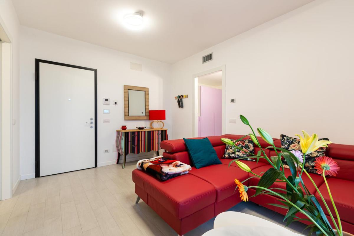 Fiera Milano Flat with Garage - Housity