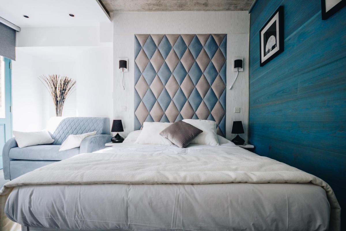 Valletta Collection - Ordinance Suites - Housity
