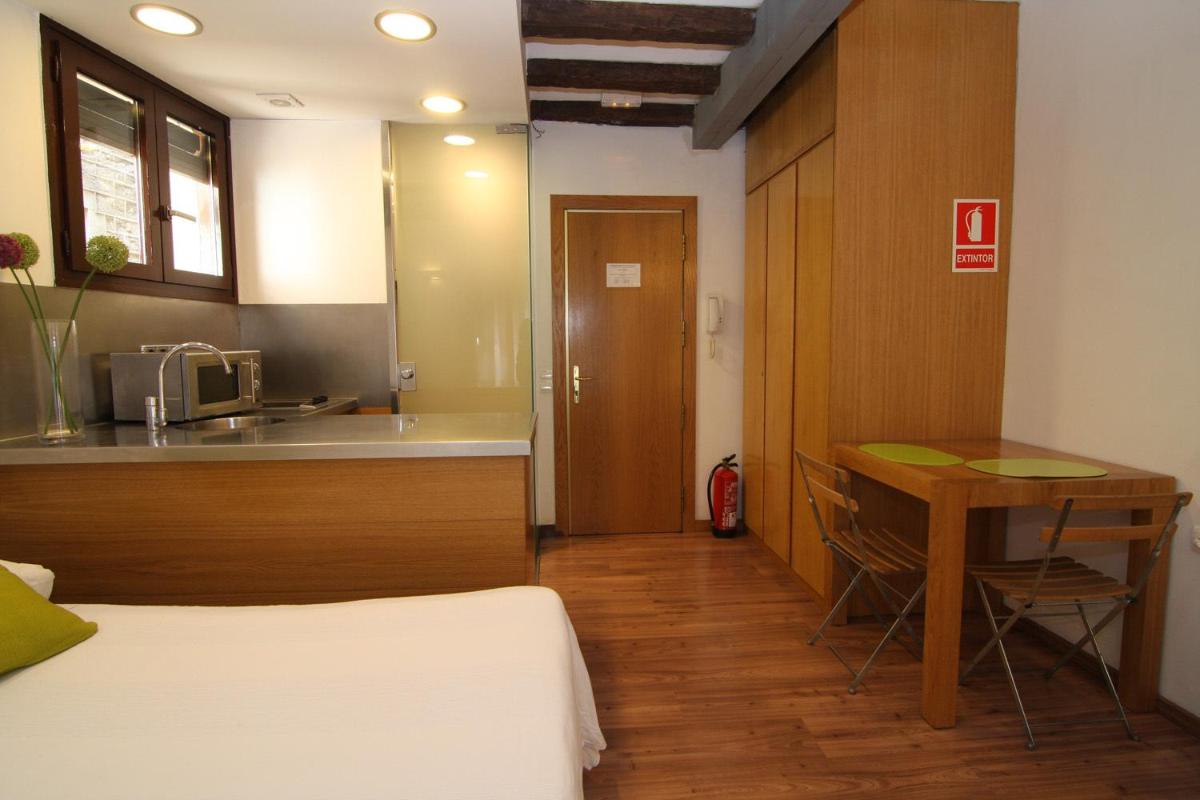 BCN2STAY Apartments - Housity