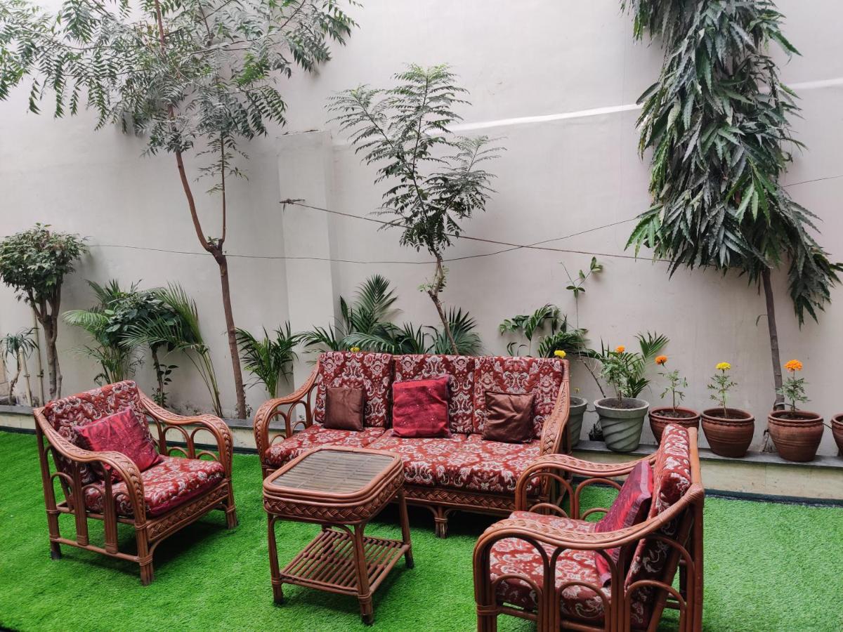 Hotel Exotic - 5 min walk from Golden Temple - Housity