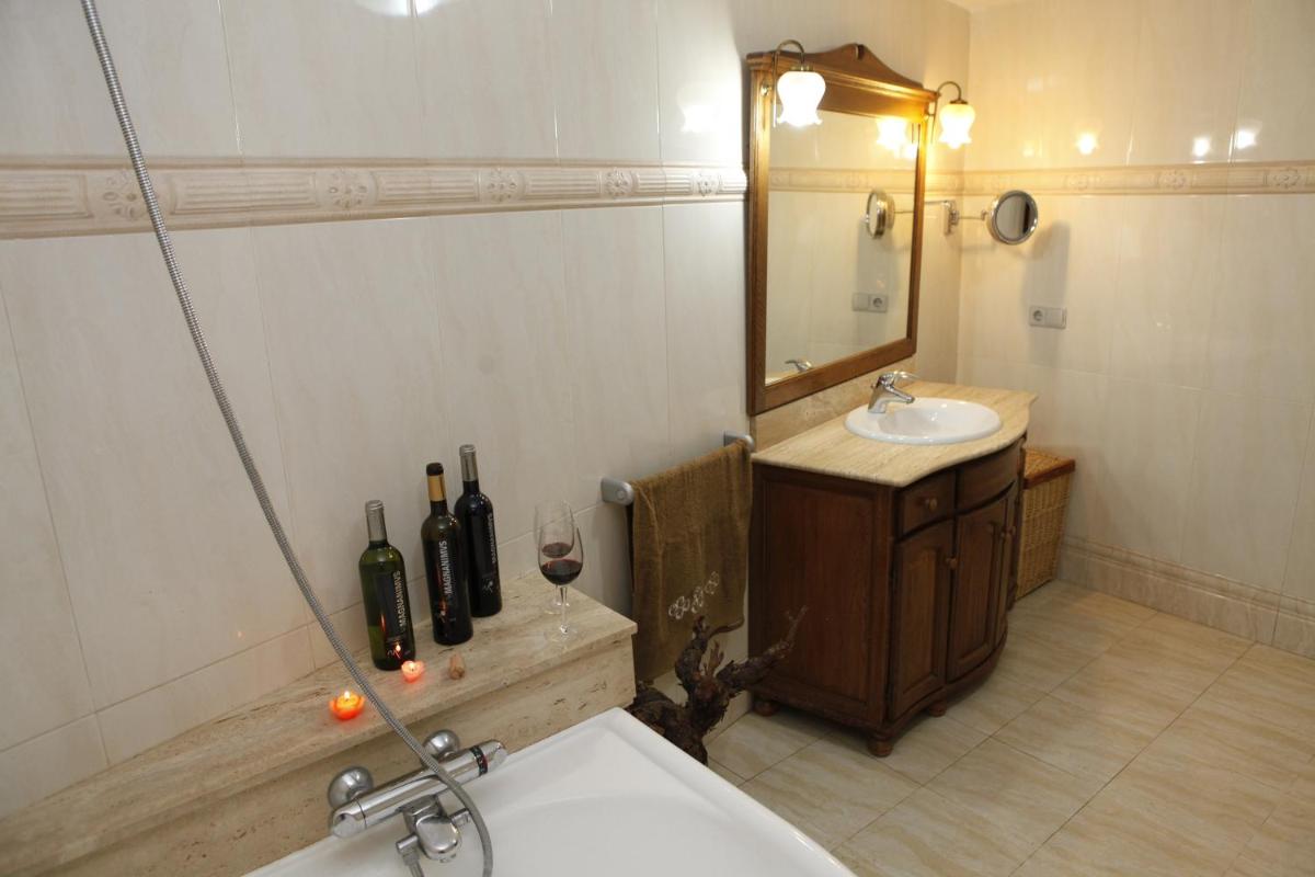 Casa Rural Magnanimvs - Housity