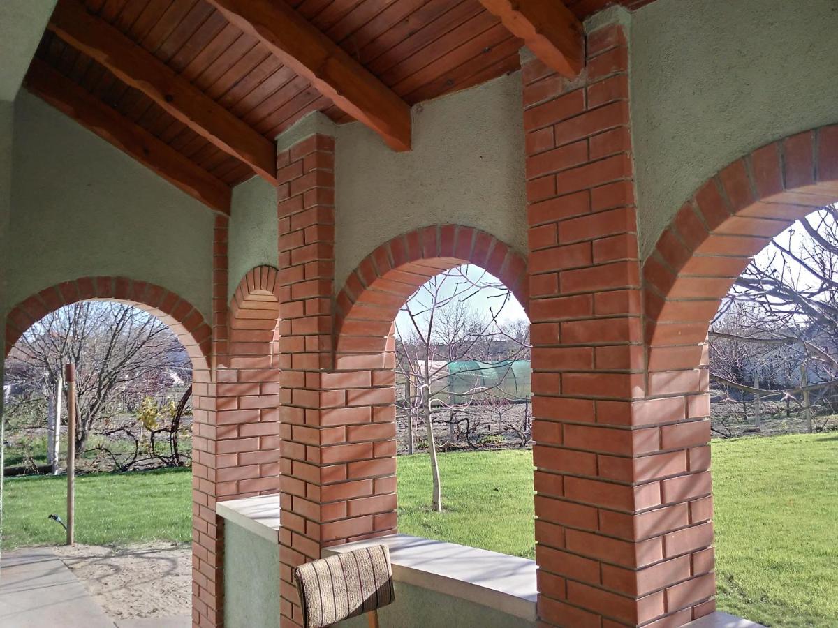 Diófás Vendégház Mórahalom - Housity