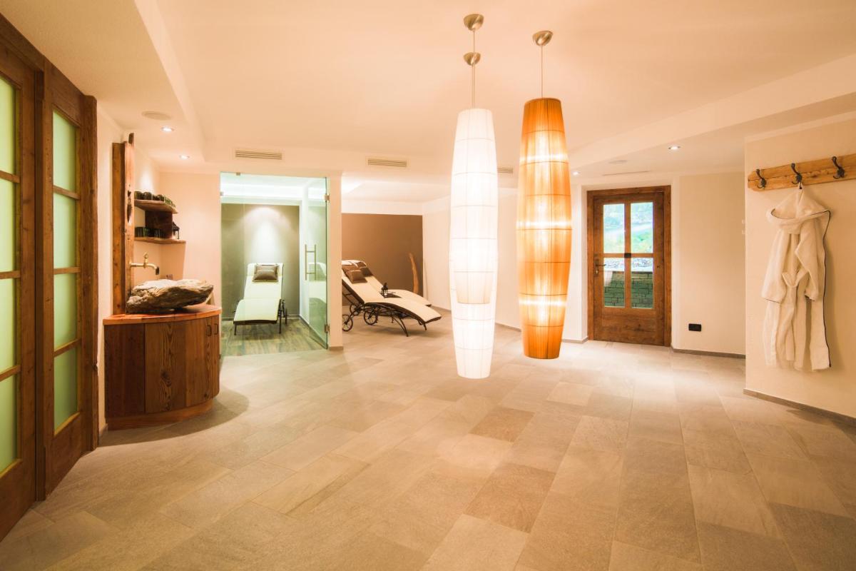 Hotel Antermoia - Housity