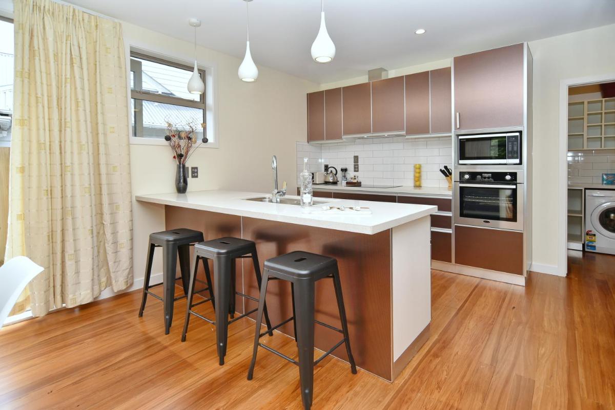 Suitetrails - Clyde 106 - Christchurch Holiday Homes