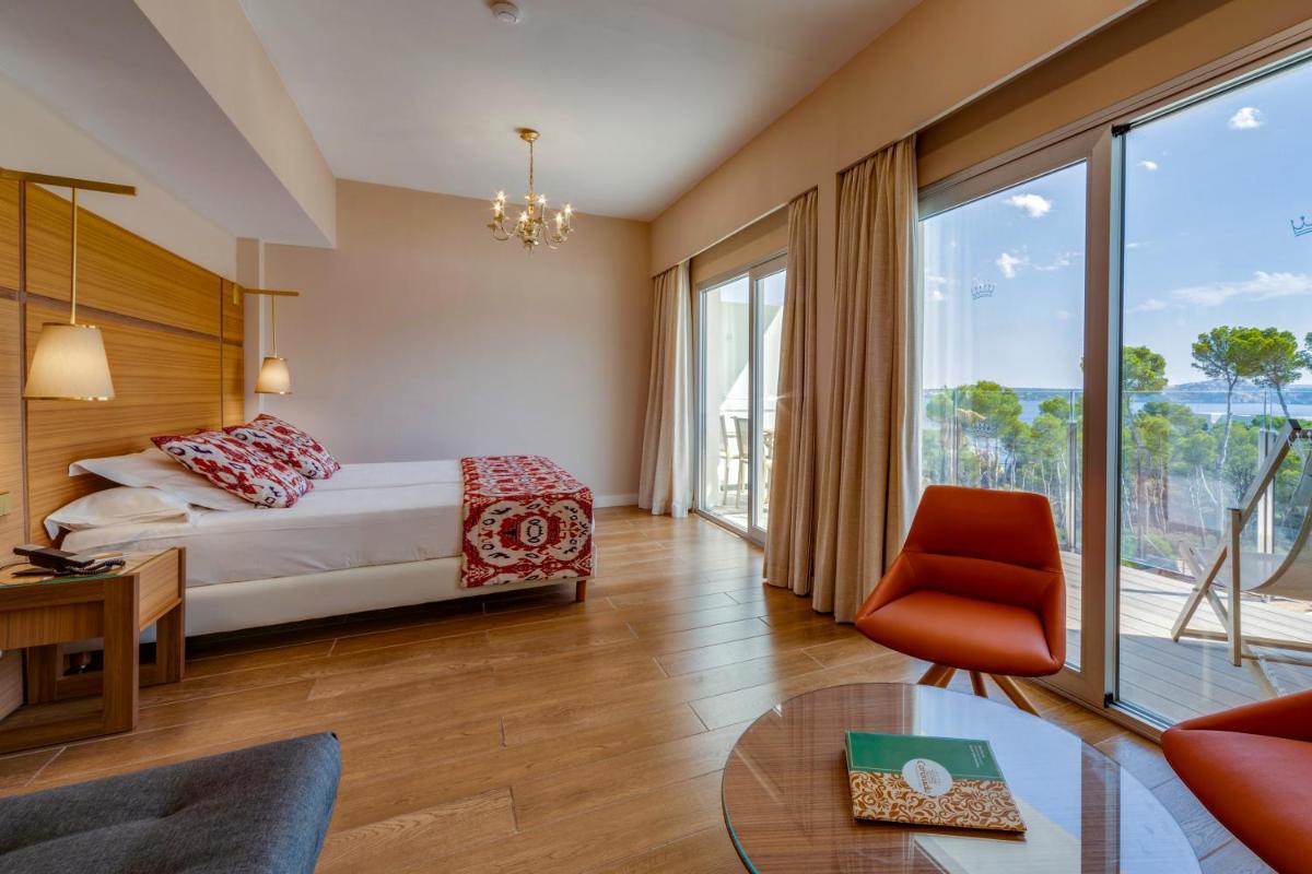 Cama o camas de una habitación en Hotel Coronado Thalasso & Spa