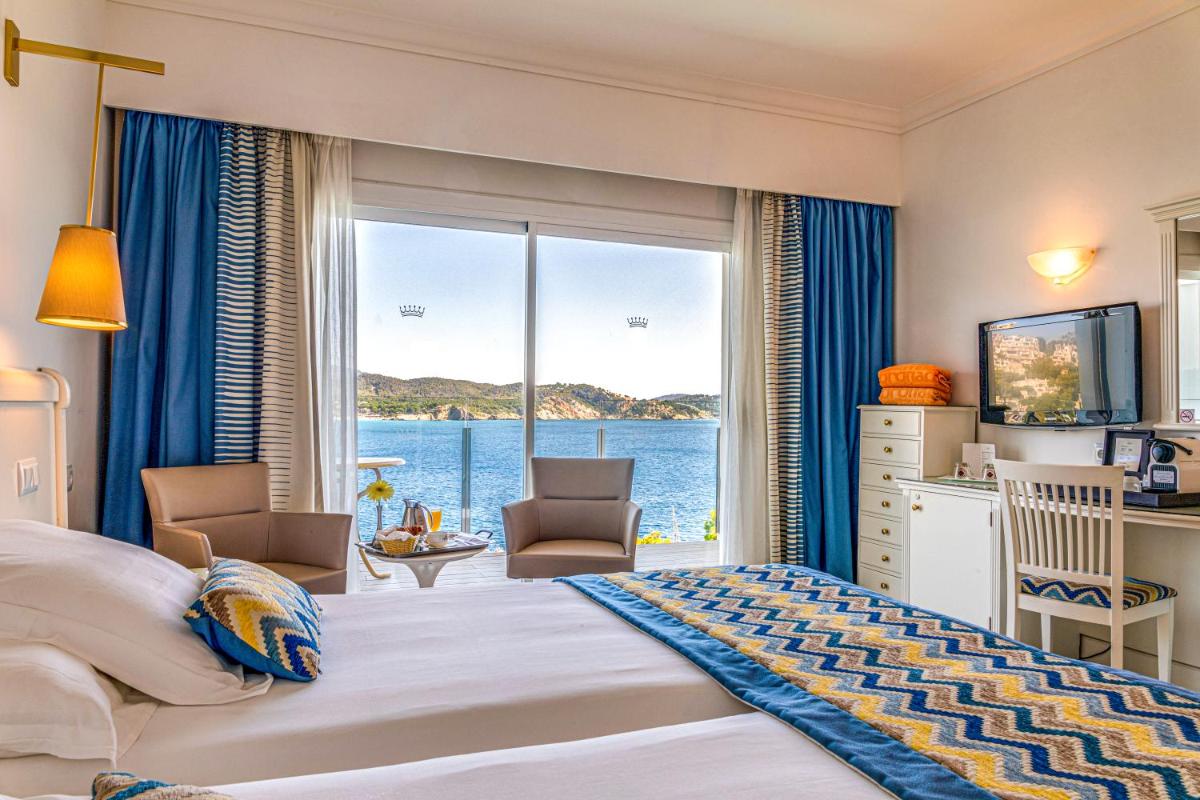 Cama o camas de una habitación en Hotel Coronado Thalasso & Spa