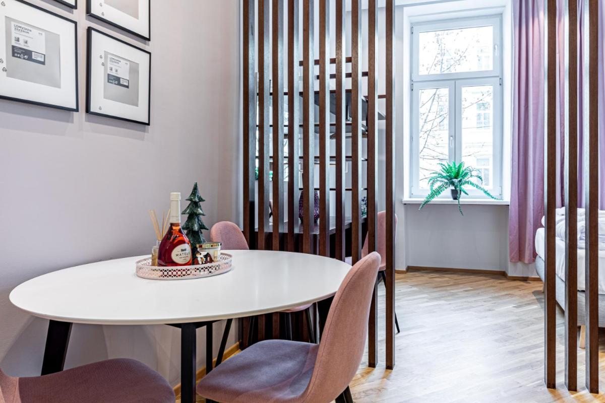 Suitetrails - ZEUS Design Apartments