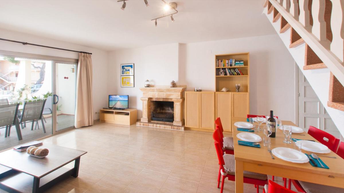 Chalet Playa - Housity