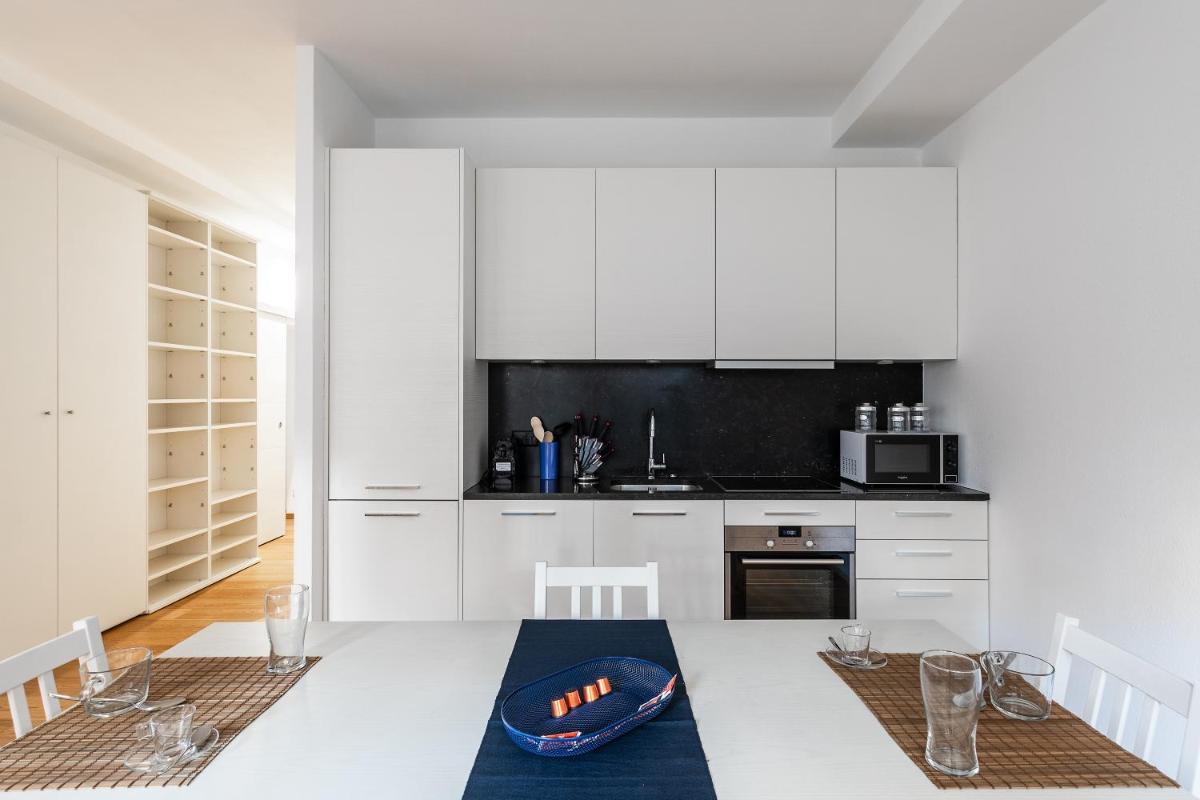 Tigli Apartment by Quokka 360 - bright lakeside flat - Housity