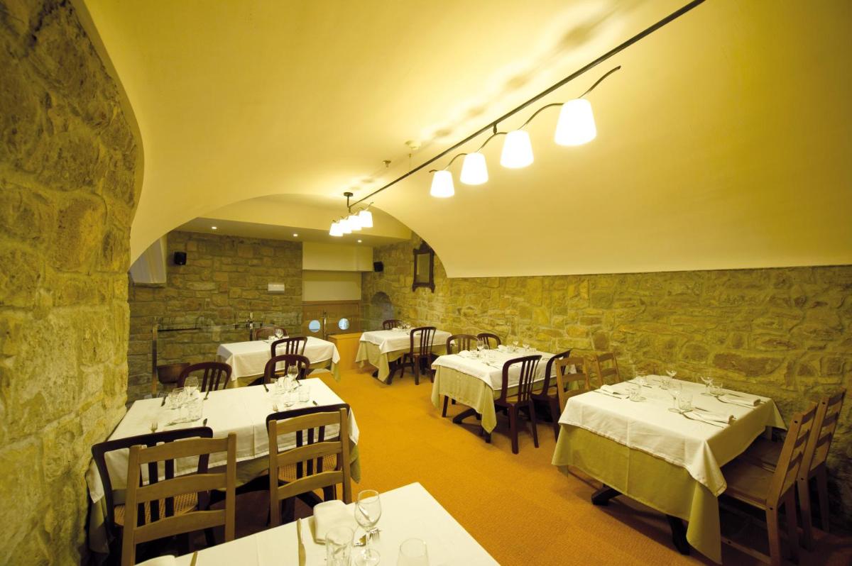 Hostal Palouet de Segarra - Housity