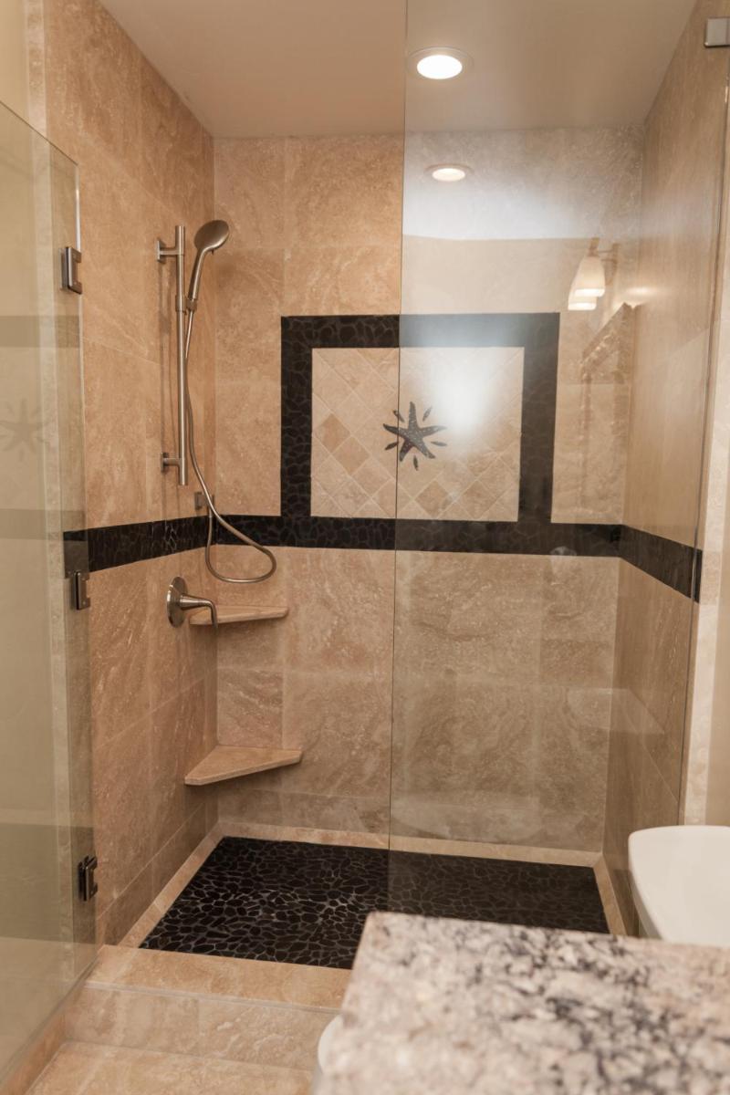 Suitetrails - Beach Street Inn and Suites