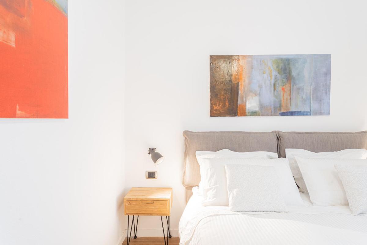 RosArt House by Rent All Como - Housity