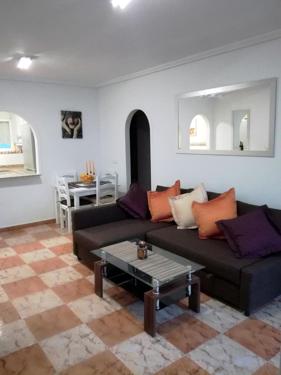 Casa Villamartin Blue Lagoon - Housity