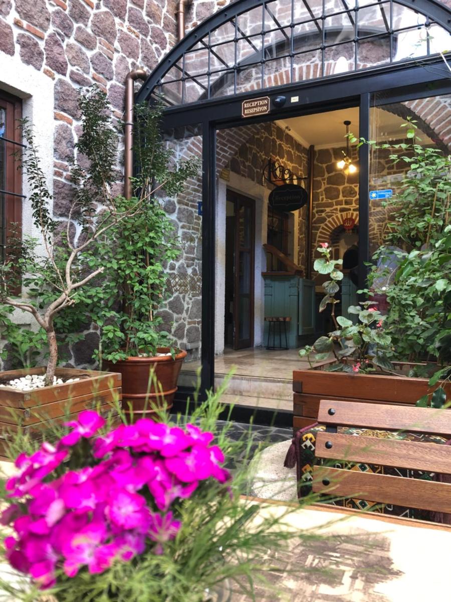 L'Agora Old Town Hotel & Bazaar - Housity
