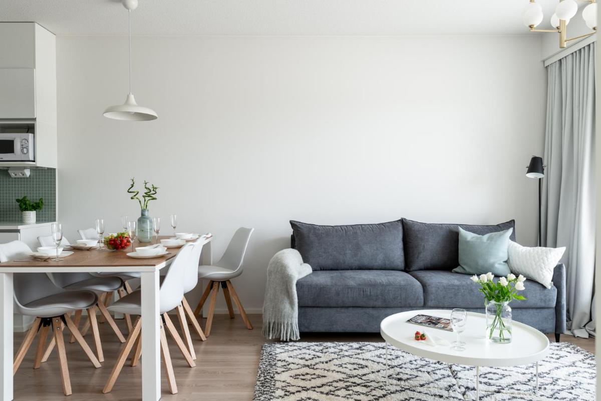Suitetrails - SleepWell Apartments Niittykumpu 12 - Metro, 15 min from Helsinki City