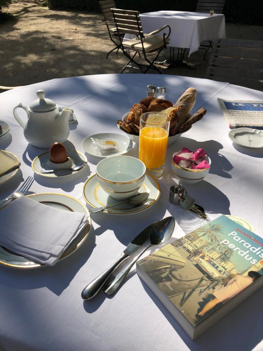 Options de petit-déjeuner proposées aux clients de l'établissement Hotel Château Des Alpilles