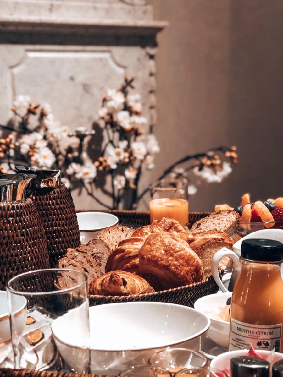 Nourriture dans l'hôtel ou à proximité