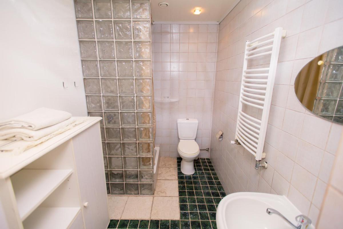 Old Town Apartments - Hizvo