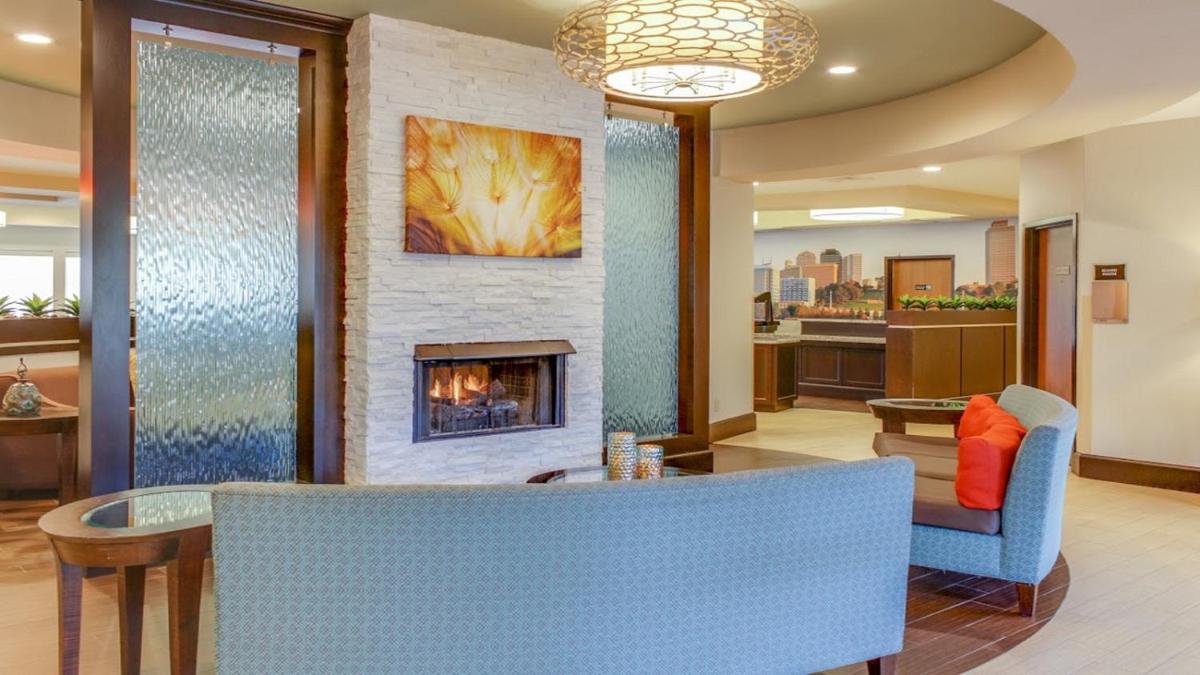 Club Hotel Nashville Inn & Suites - Housity