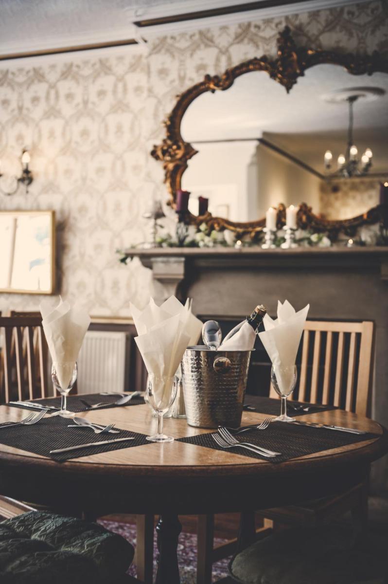 The Bentley Brook Inn - Housity