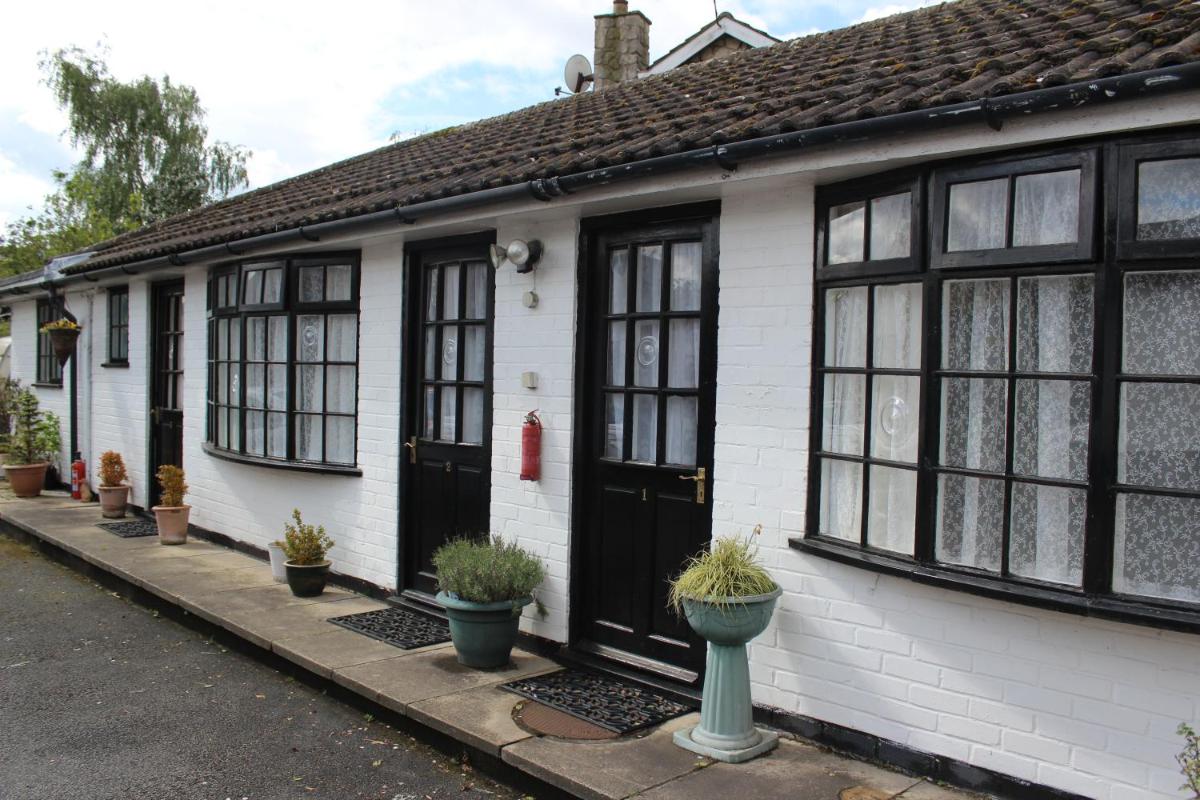 Skelton Grange Farmhouse - Housity
