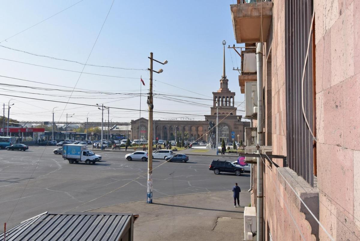 Apartment near Sasundci Davit Metro Station - Housity