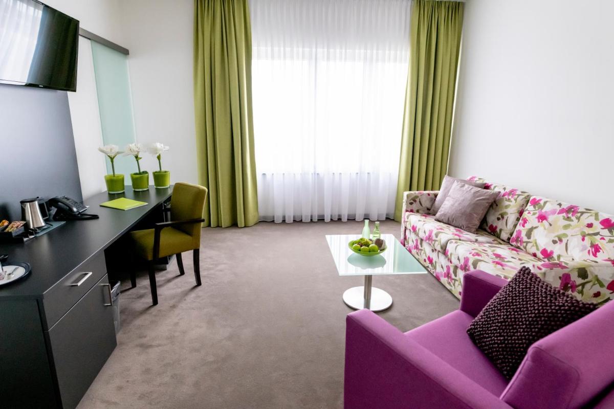 Hotel Campo - Housity