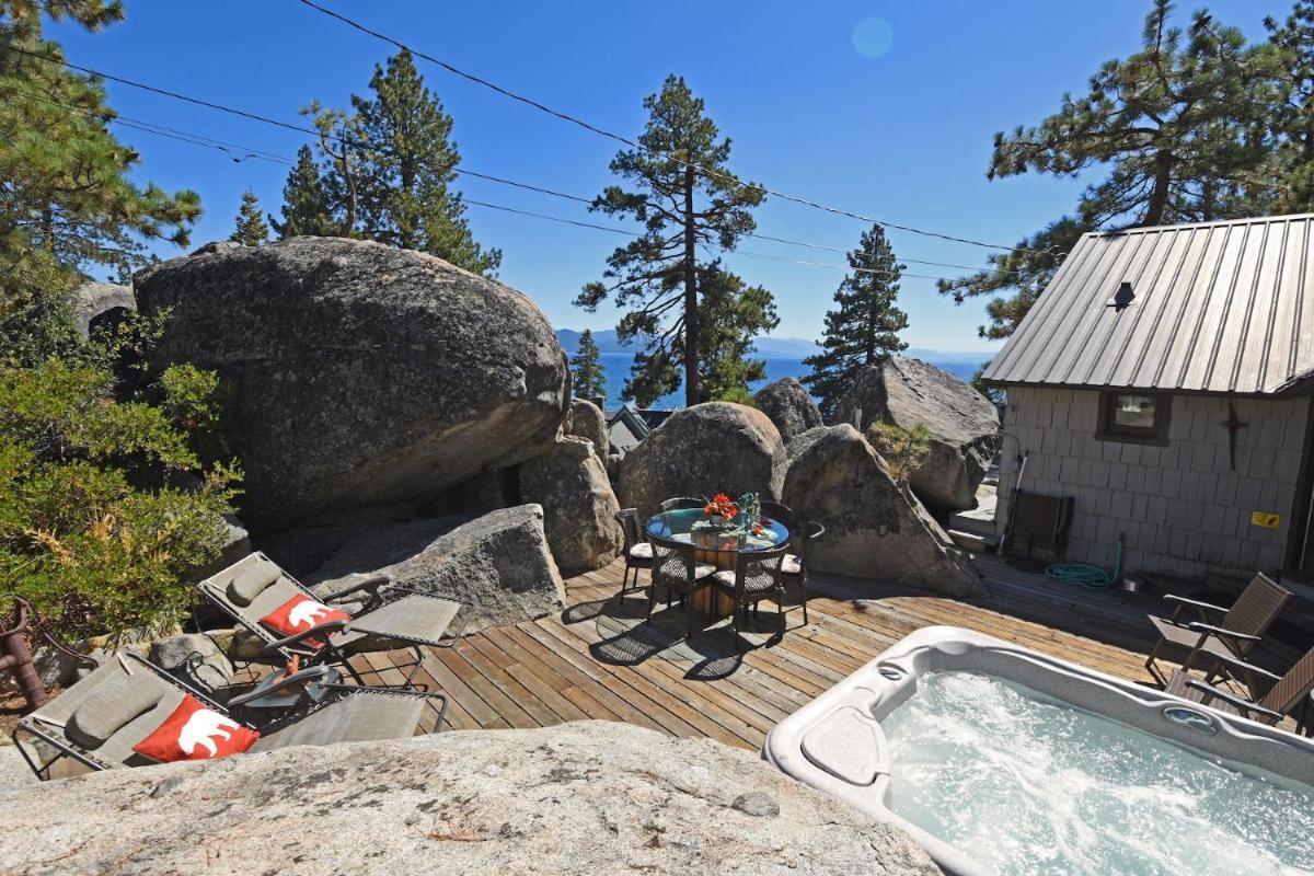 Rockpile Treehouse - Housity