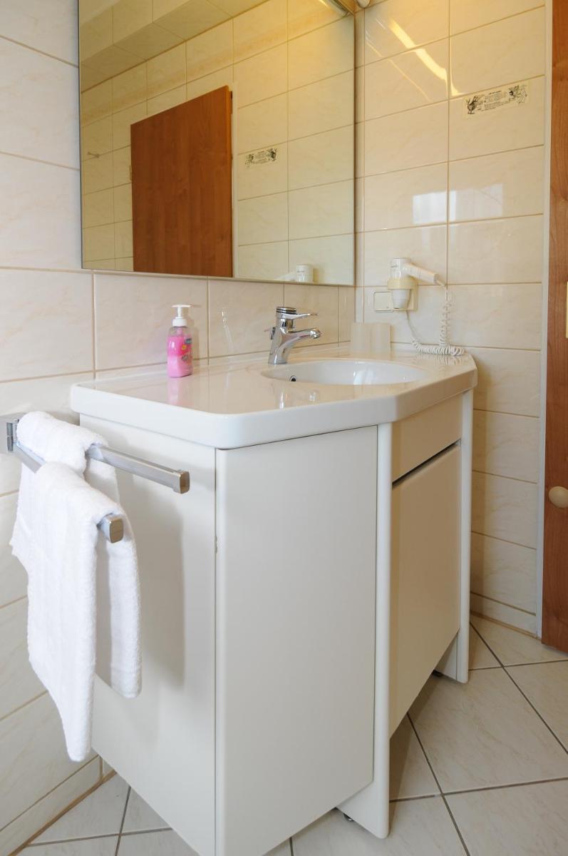 Alfa Apartment Hotel - Housity