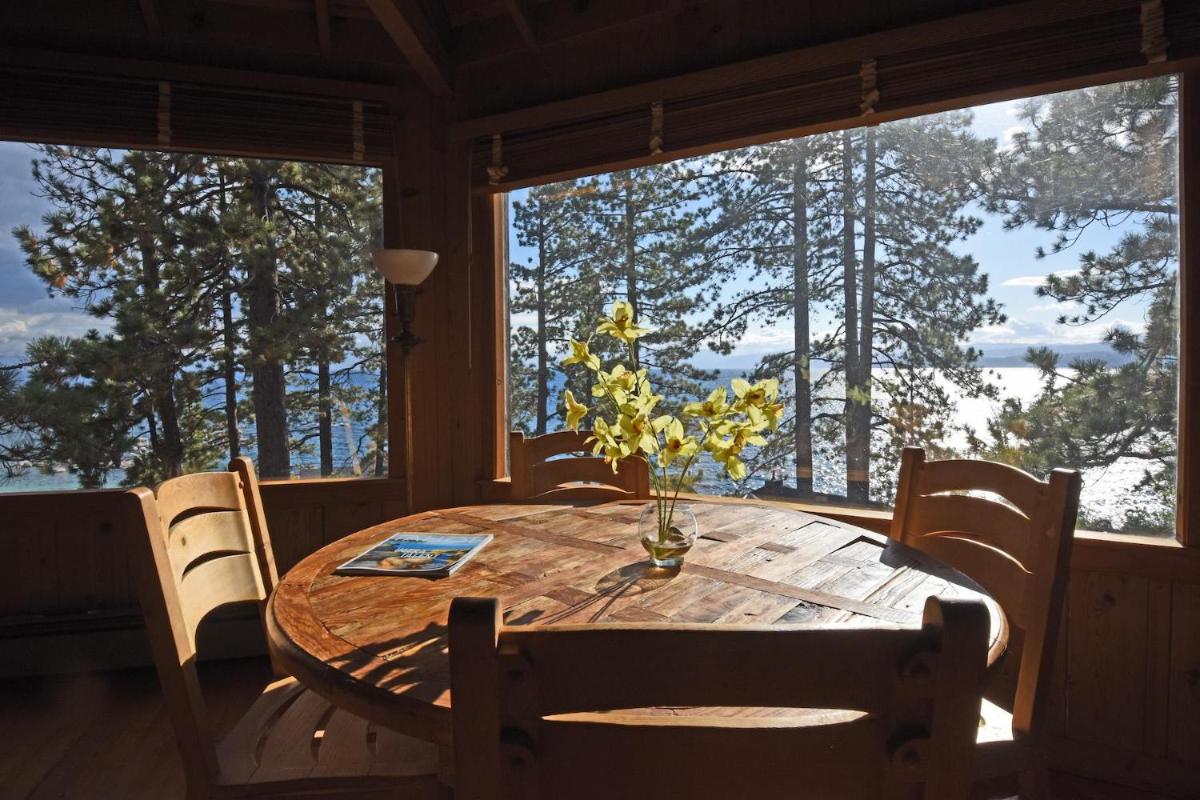 Rockpile Treehouse - Housity