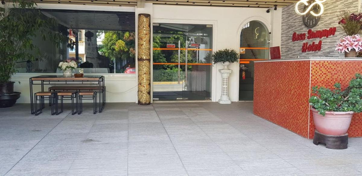 Cess Summer Boutique Hotel - Housity